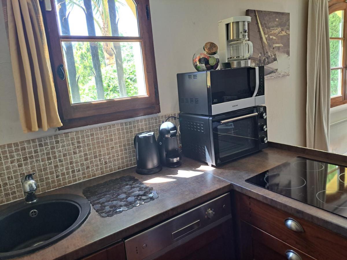 Rez De Jardin Villa Presqu'Ile De Giens 耶尔 外观 照片
